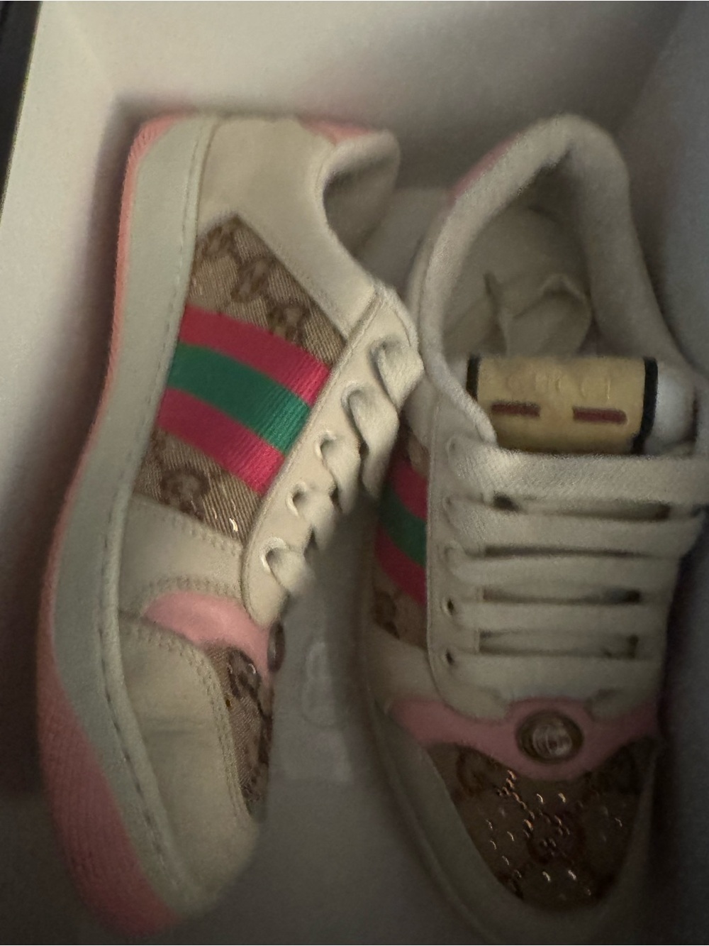 Gucci Cream and Pink Low-Top Sneaker with Green Stripe - Picture 7 of 8